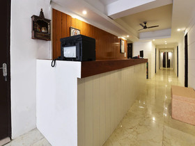 OYO 18618 Ocean Blue Residency