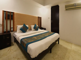 OYO 18618 Ocean Blue Residency