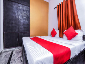 OYO 22321 Nitin Palace Guest House