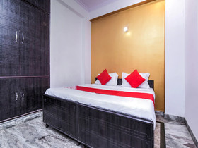 OYO 22321 Nitin Palace Guest House