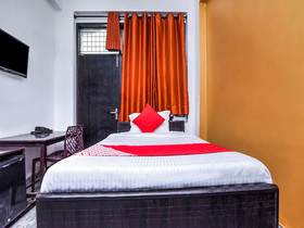 OYO 22321 Nitin Palace Guest House