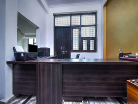 OYO 22321 Nitin Palace Guest House