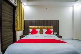 OYO 23299 Hotel Royal Orbit