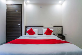 OYO 23299 Hotel Royal Orbit