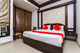 OYO 36465 Boom Room 5