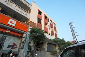 OYO 625 Dev Palace