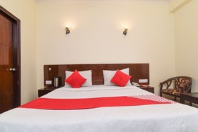 Collection O 16365 Delight Inn Near