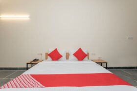 OYO Flagship 45264 Opposite Paryavaran Complex Post Office