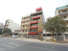 OYO Flagship 545 Rohini Pitampura