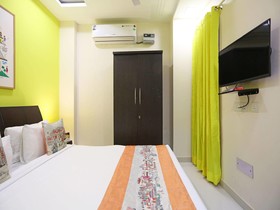 OYO Flagship 545 Rohini Pitampura