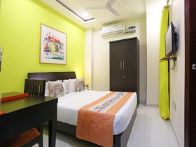 OYO Flagship 545 Rohini Pitampura