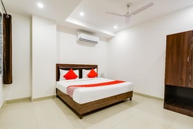 Oyo Key Rooms Tilak Nagar