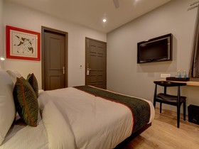 Punjabi Bagh By OYO Rooms