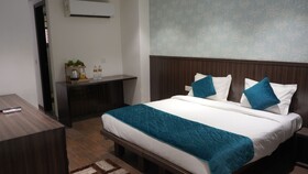 Qotel Hotel Rajori Garden