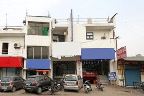 R D Plaza By OYO Rooms