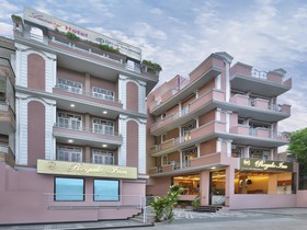 Bloom Hotel - CR Park