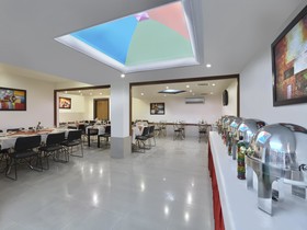 Bloom Hotel - CR Park