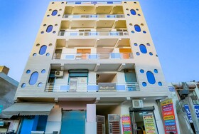 Roomshala Hotel City Life