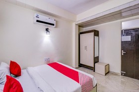 RS Hotels by OYO Rooms