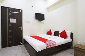 Shree Ji Guest House by OYO Rooms