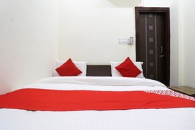 Shree Ji Guest House by OYO Rooms