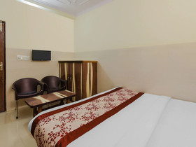 Shubham Palace by OYO
