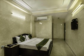 Treebo Singh Sons Karol Bagh