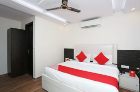 South Galaxy By OYO Rooms
