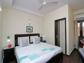 Star Corporate Avenue Hotel by OYO