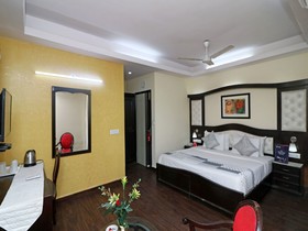 Star Corporate Avenue Hotel by OYO