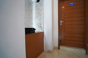 Sunroof Residency by OYO Rooms