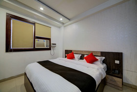 Supreme Residency by OYO Rooms