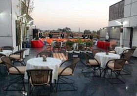 Rockland Hotel C R Park