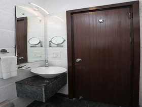 Tryfenna By OYO Rooms