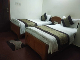 Vardhman Inn by ADB Rooms