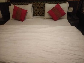 Vardhman Inn by ADB Rooms