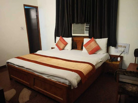 Vardhman Inn by ADB Rooms