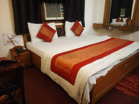 Vardhman Inn by ADB Rooms