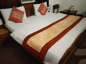 Vardhman Inn by ADB Rooms