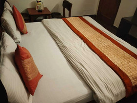 Vardhman Inn by ADB Rooms