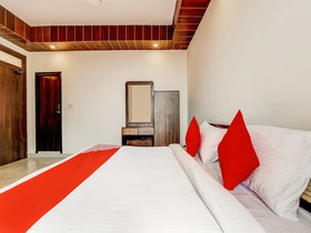Vishwakarma Palace by OYO Rooms