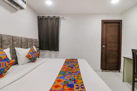 FabHotel Roadway Inn Yashobhoomi Convention Center