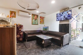 FabHotel Roadway Inn Yashobhoomi Convention Center