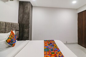 FabHotel Roadway Inn Yashobhoomi Convention Center