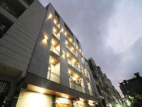 Collection O 74986 Hotel Sky Villa's Near Palam Metro Station