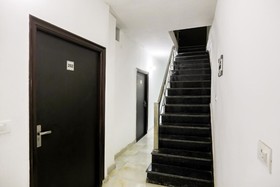 B&b Hotel by OYO Rooms