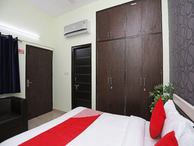 Country Residency By OYO Rooms