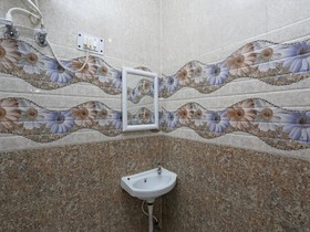 Diamond Guest House by OYO Rooms