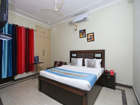 Homey Stay Suites by OYO Rooms