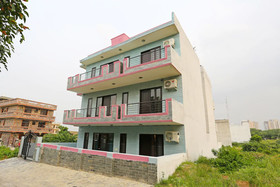 Homey Stay Suites by OYO Rooms